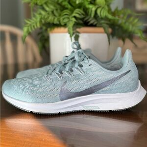 Women’s Nike Zoom Pegasus 36 Running Shoes Sneakers Size 8.5 Blue & Silver Trim